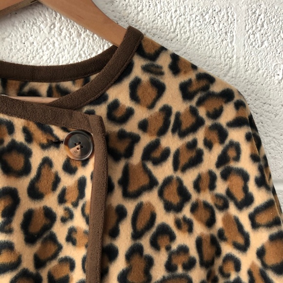 Sante’ Leopard Fleece Shaw O/S NWT - Picture 2 of 5